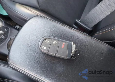 2020 Jeep Compass Latitude 4X4 from USA, damaged, VIN 3C4NJDBB1LT166446